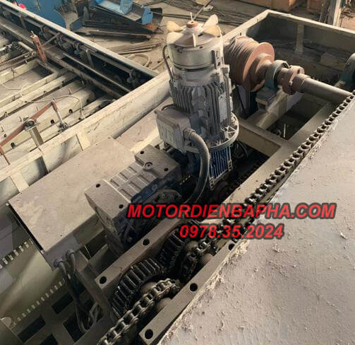 Ứng Dụng Motor Giảm Tốc Có Thắng