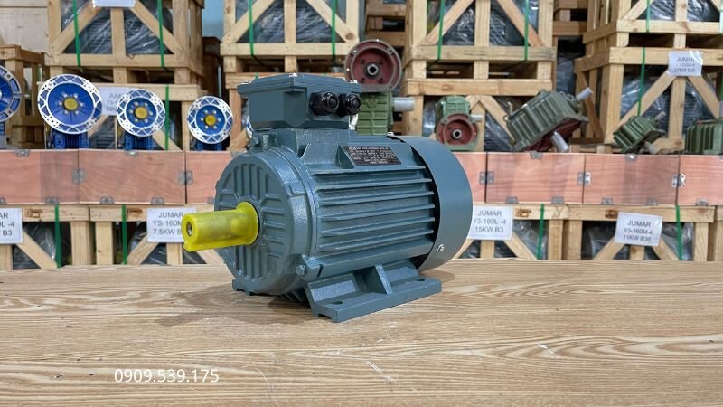 Các cải tiến bắt buộc về mật độ dây đồng nguyên chất, lõi thép Silic và cấu trúc tản nhiệt để giảm tổn hao năng lượng