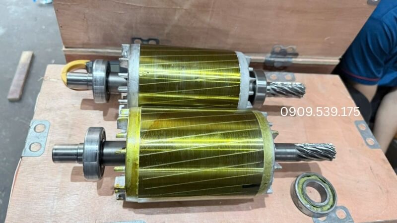 Cách lắp vòng bi vào trục rotor.