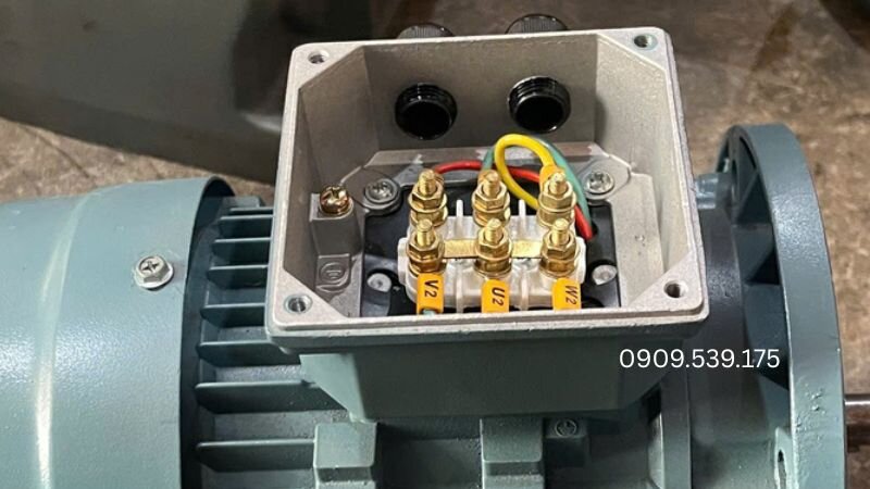 Phương pháp đo điện trở cách điện vỏ máy và chạy thử không tải để xác nhận an toàn mạch điện
